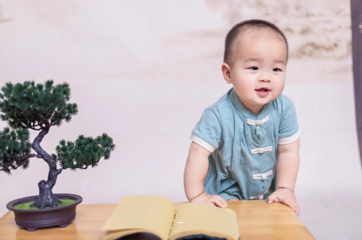 乳山孕妇显怀是几个月